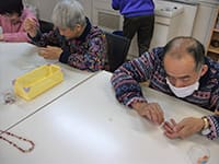 ビーズ作業